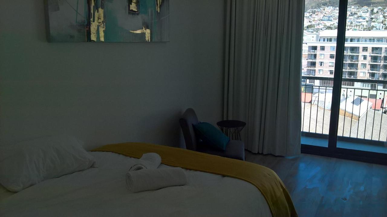 Table Mountain 6 Sleeper Luxury 3 Seperate